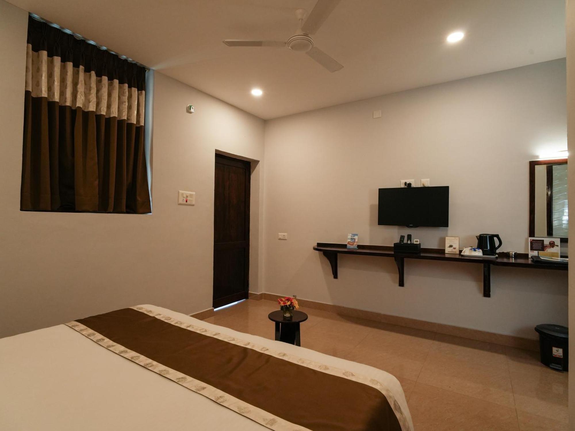Mgm Whispering Wind'S Yelagiri Hotel Екстериор снимка