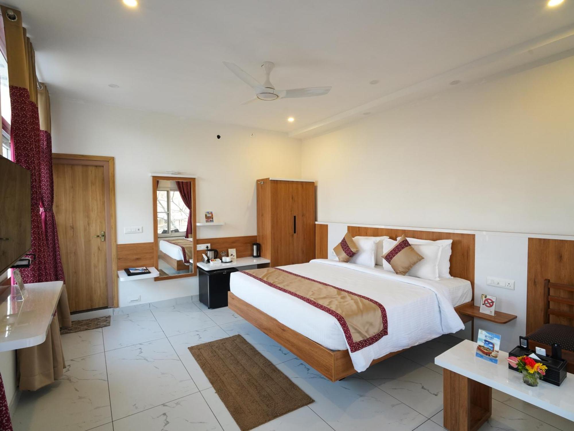Mgm Whispering Wind'S Yelagiri Hotel Екстериор снимка