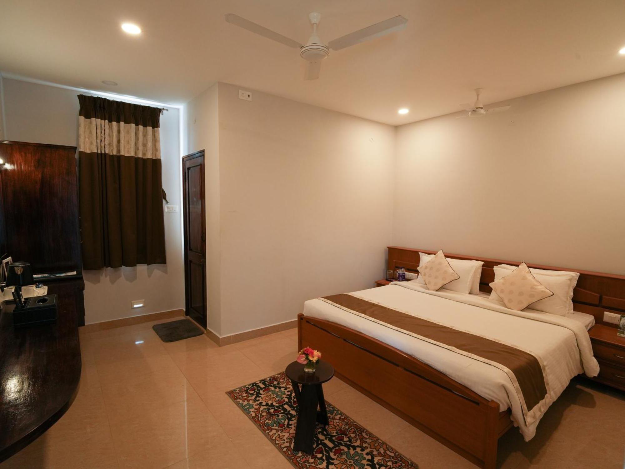 Mgm Whispering Wind'S Yelagiri Hotel Екстериор снимка