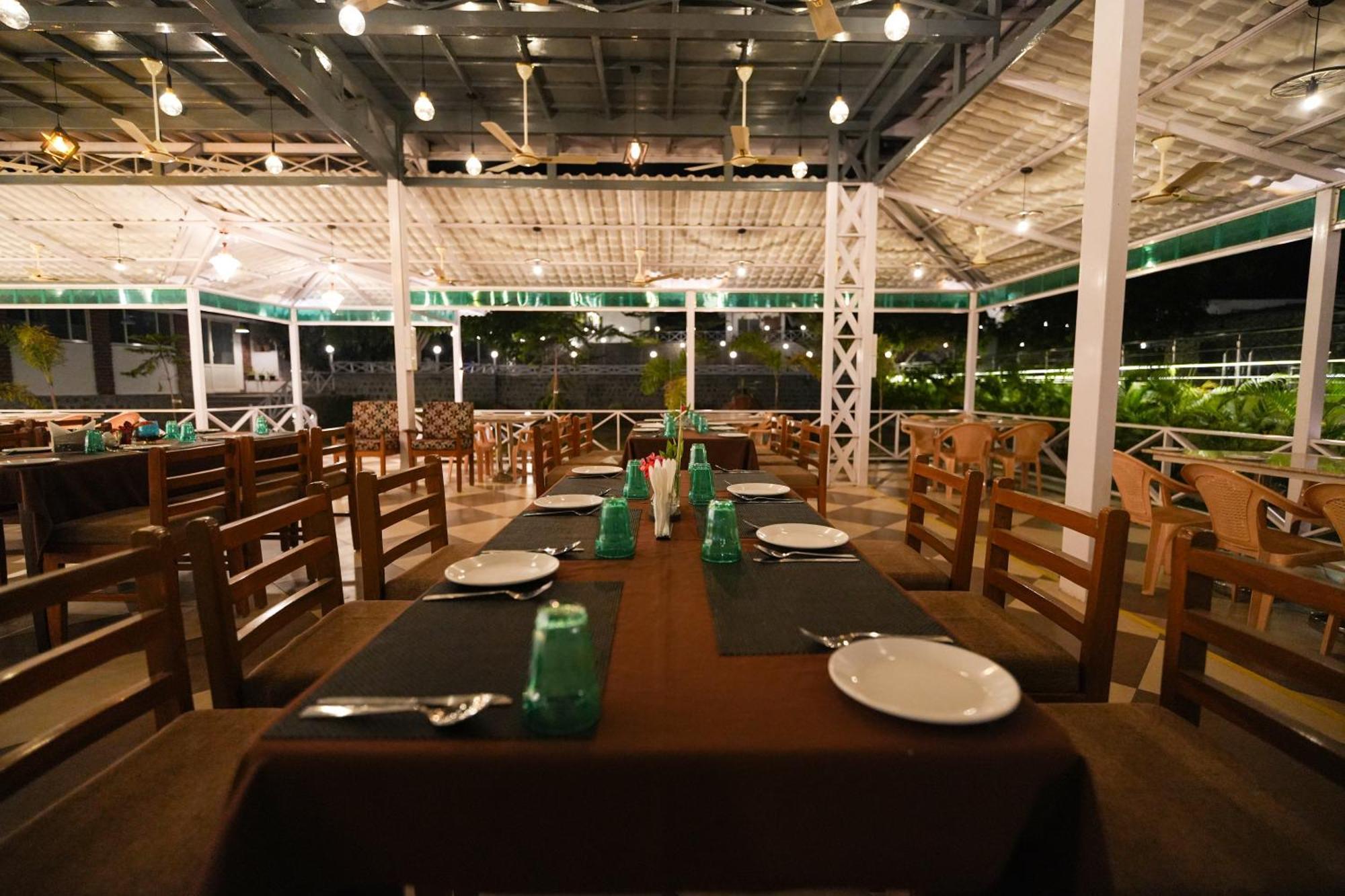 Mgm Whispering Wind'S Yelagiri Hotel Екстериор снимка