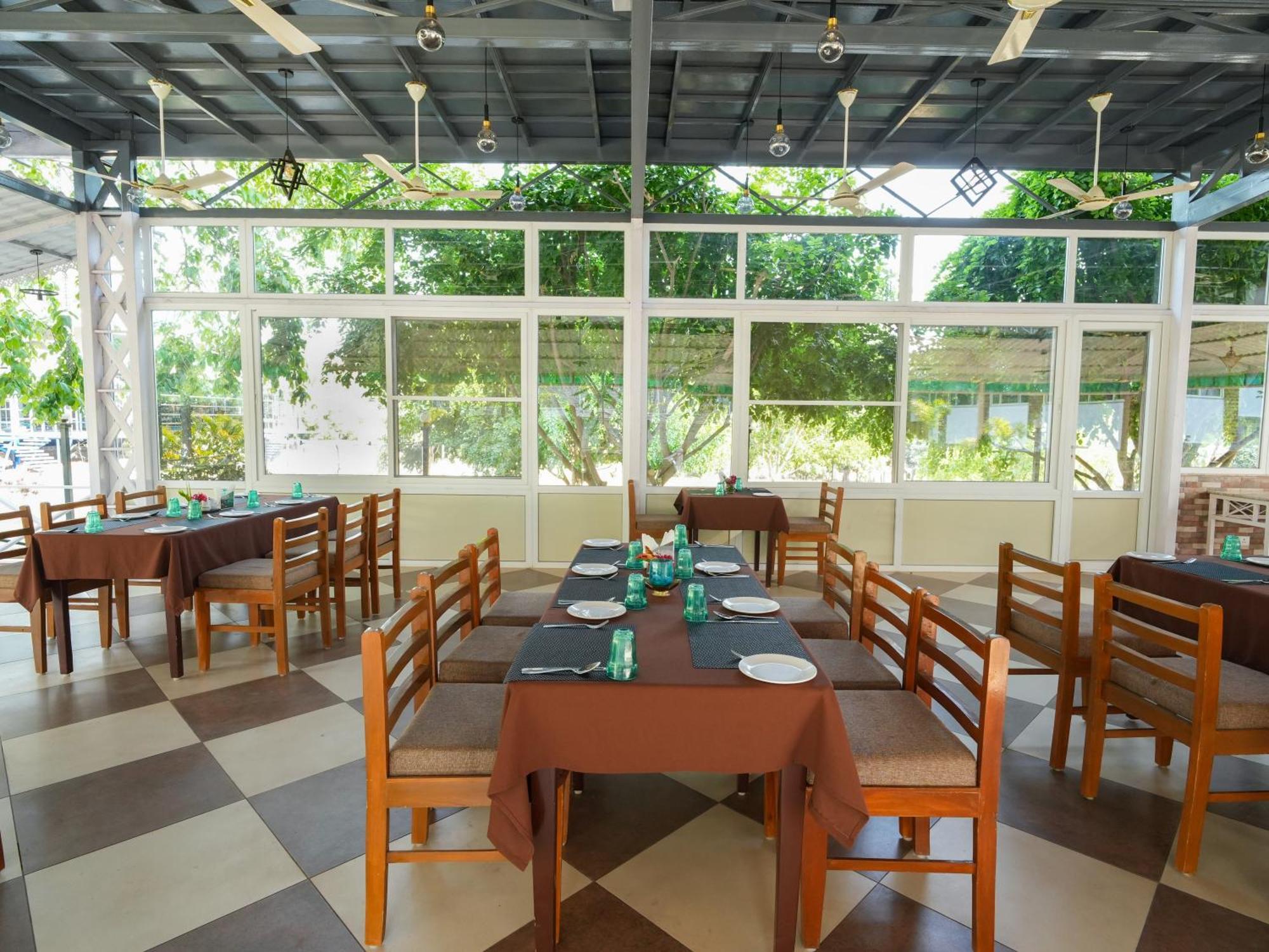 Mgm Whispering Wind'S Yelagiri Hotel Екстериор снимка