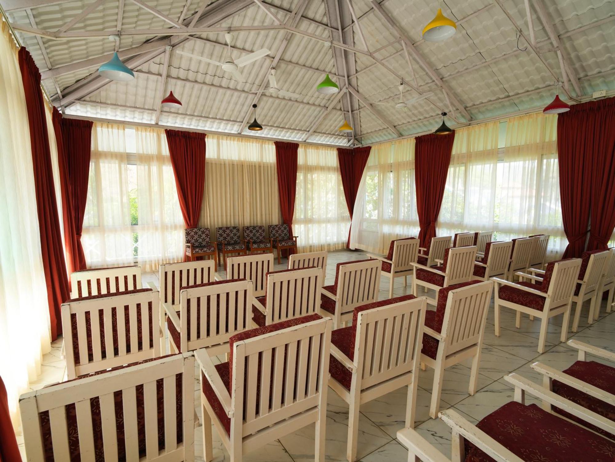 Mgm Whispering Wind'S Yelagiri Hotel Екстериор снимка