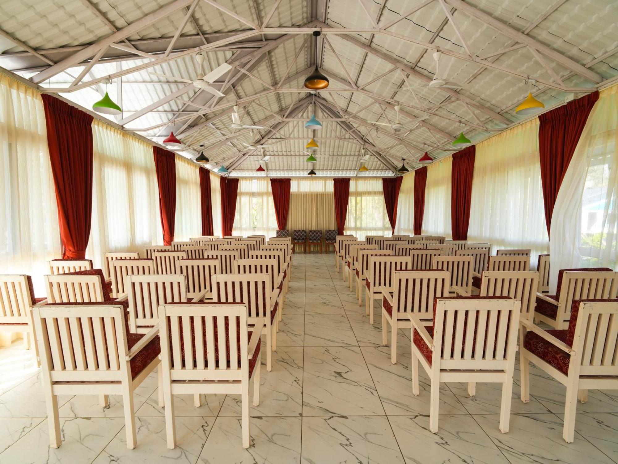 Mgm Whispering Wind'S Yelagiri Hotel Екстериор снимка