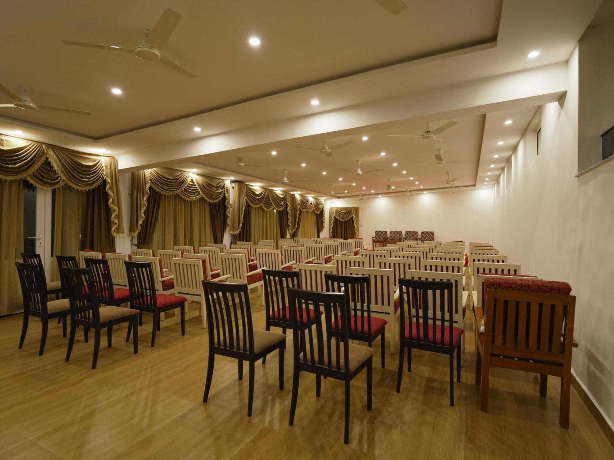 Mgm Whispering Wind'S Yelagiri Hotel Екстериор снимка